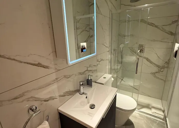 Super Modern Ground Floor Flat Near Centre Apartament *