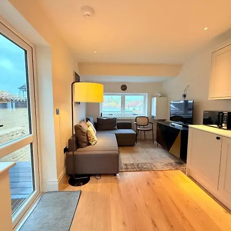 شقة Stunning Ground Floor Flat With Garden *